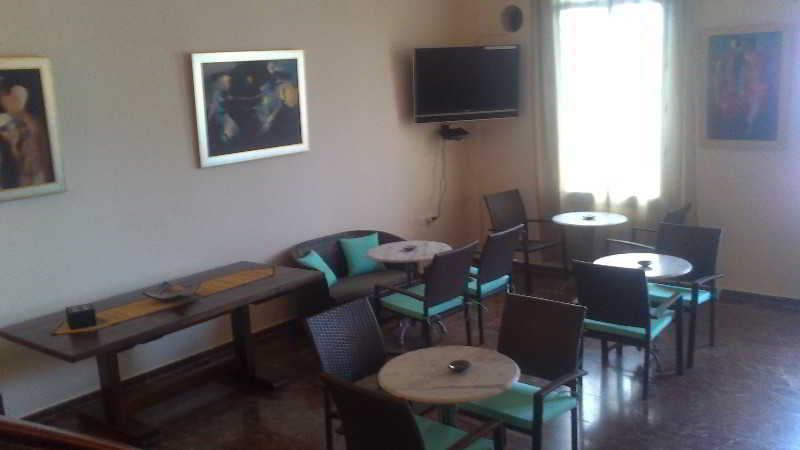 פיתגוריו Polyxeni Hotel מראה חיצוני תמונה